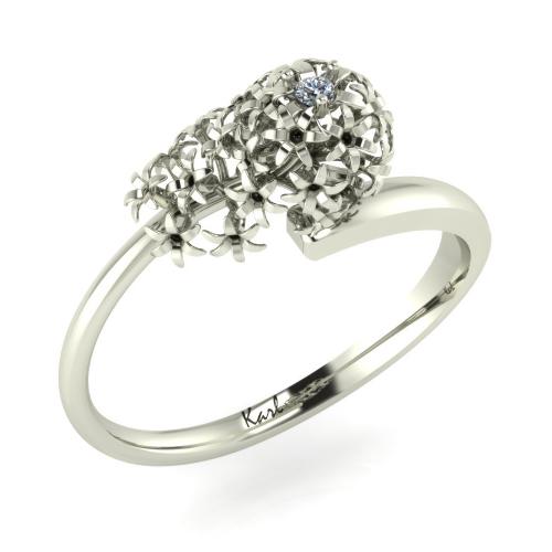 Hyacinth head diamond ring